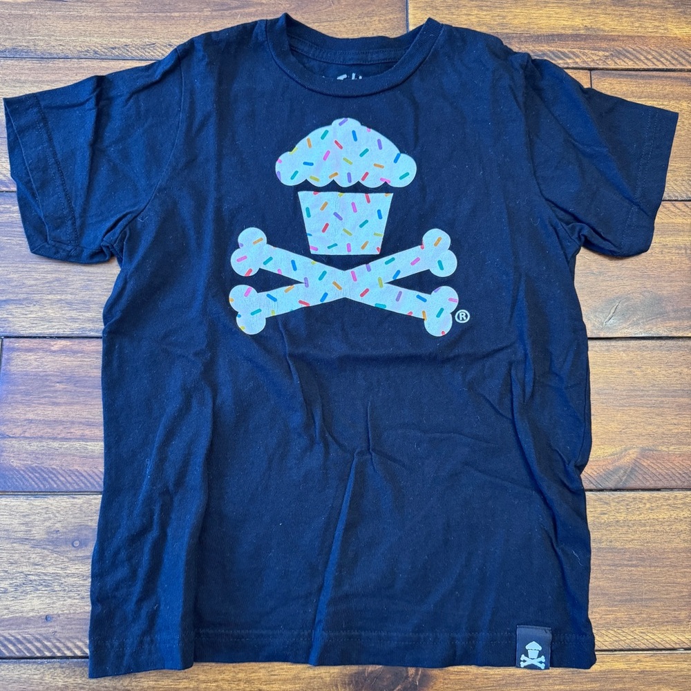 Johnny Cupcakes kids T-Shirt youth medium
